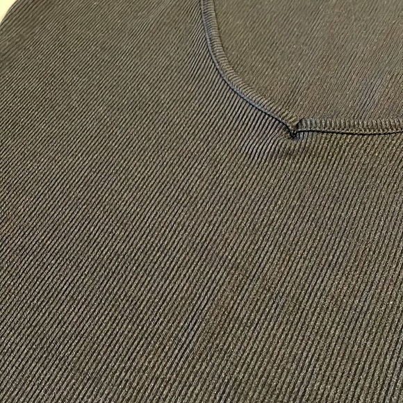 NWT Boohoo Basic Plunge Rib Bodysuit - Picture 4 of 4